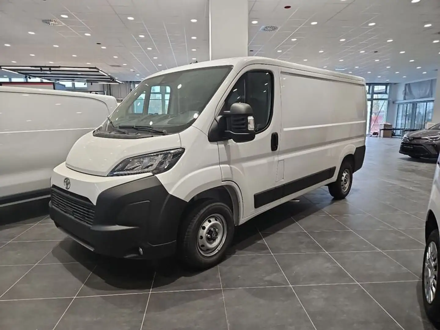 Toyota Proace Max 35 2.2 BlueHDi 140CV PM-TN Furgone Bianco - 1