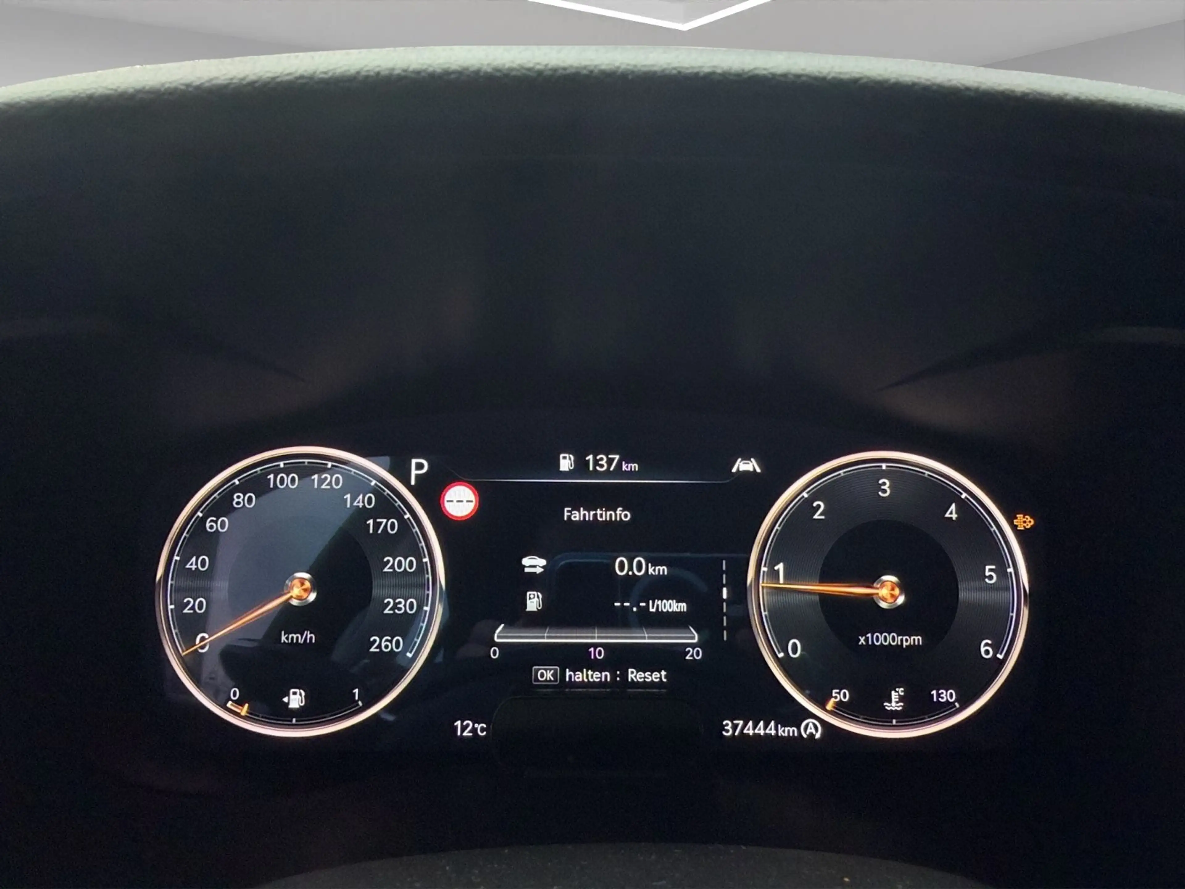 Genesis G70 Shooting Brake 2.2 d Premium Automatik Leder — photo 14