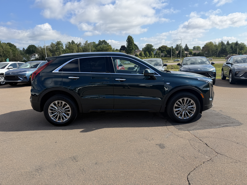 2025 Cadillac XT4 Premium Luxury  - Certified - $319 B/W — photo 1