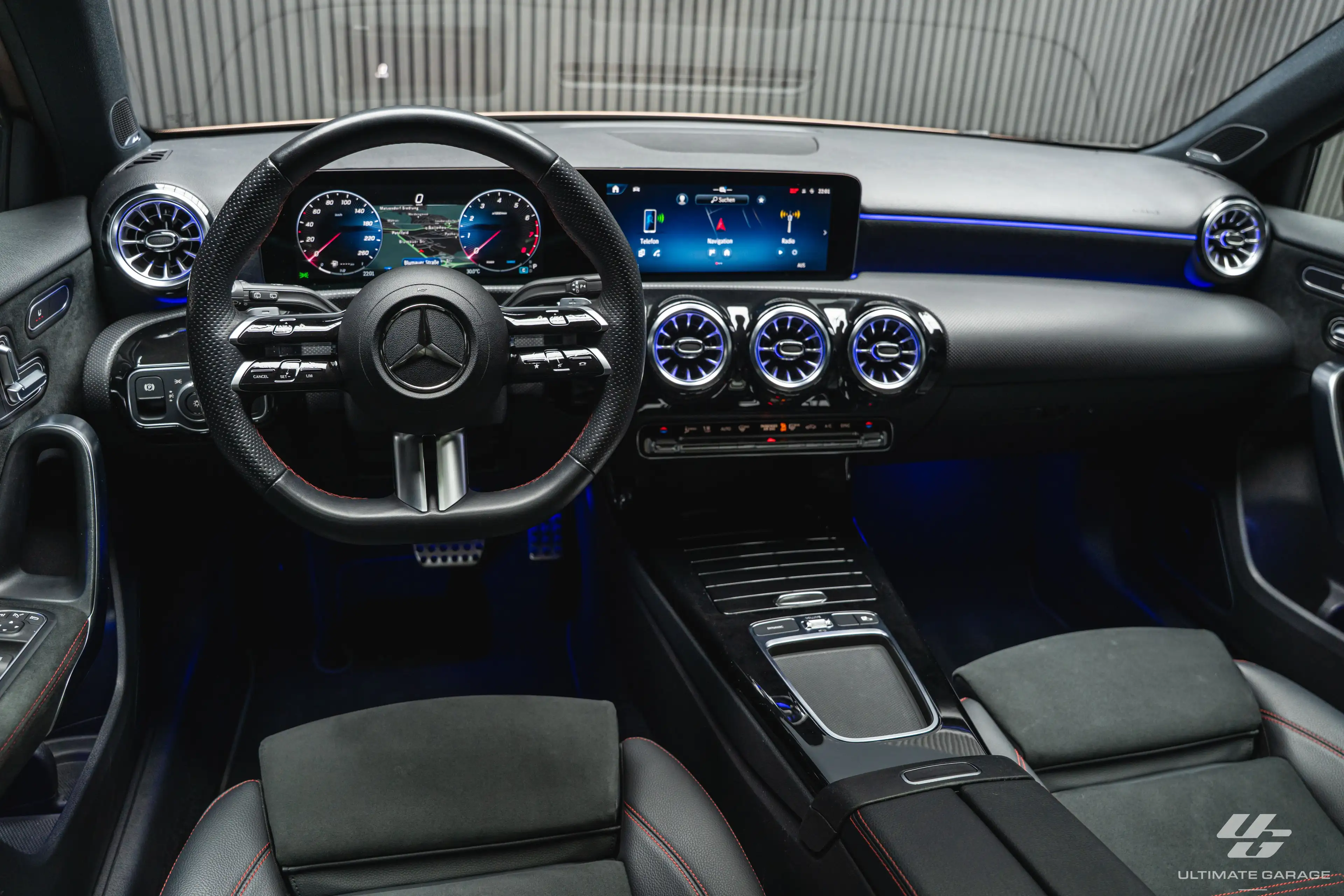 Mercedes-Benz A 220 A 220 4Matic *AMG*RoseGold*Burmester*Pano* — photo 12