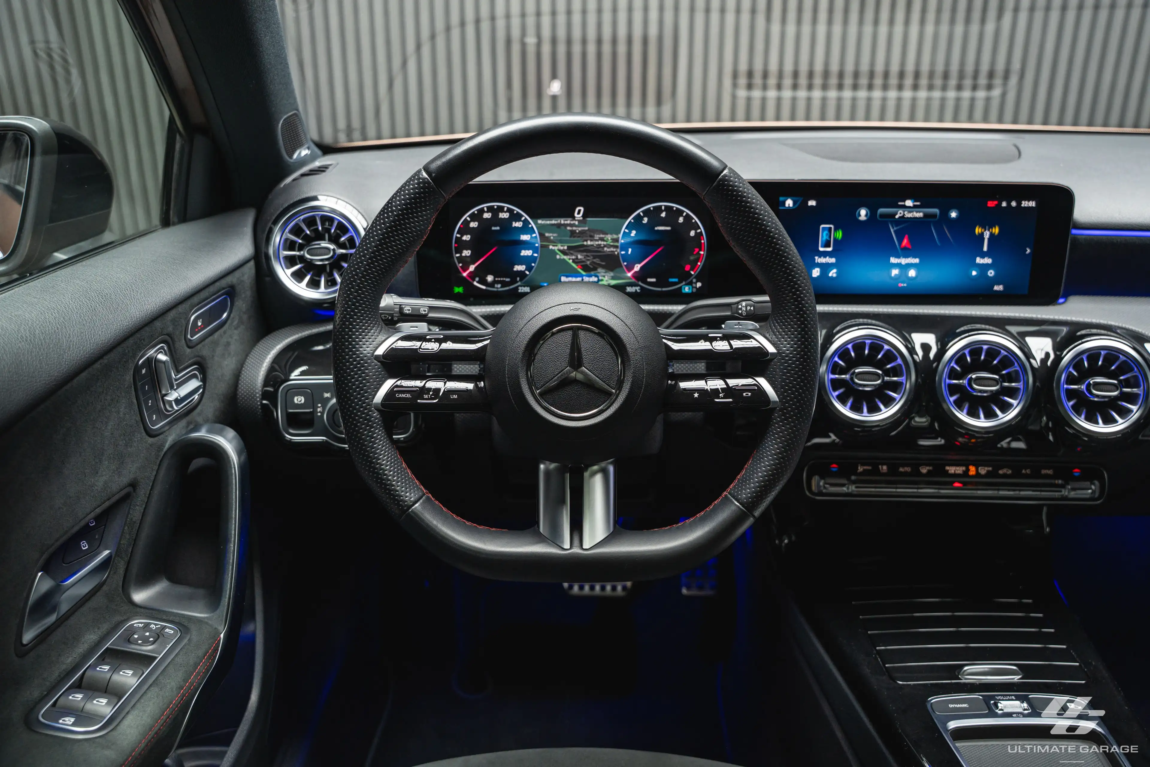 Mercedes-Benz A 220 A 220 4Matic *AMG*RoseGold*Burmester*Pano* — photo 13