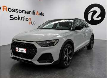 30 TFSI S tronic Identity Black