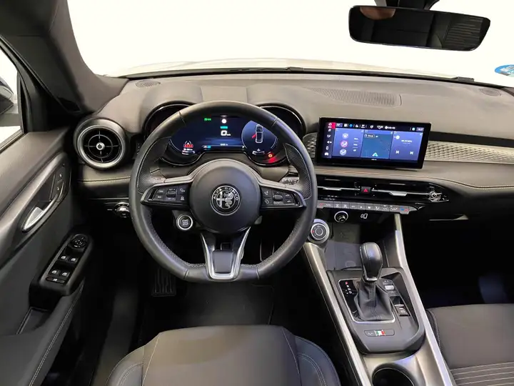 Alfa Romeo Tonale 1.5 MHEV GASOLINA SPRINT FWD 2024, foto 18