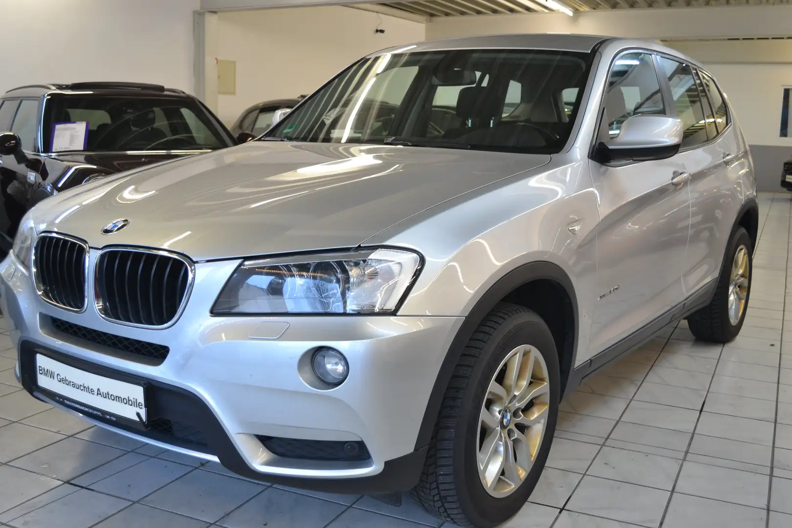BMW X3 20 DA xDrive *2.HAND*BI-XENON*TEMPOMAT*SPORTLENKRA Plateado - 1