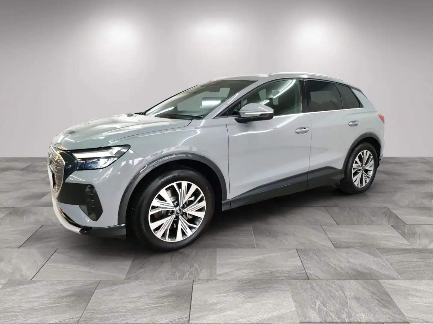 Audi Q4 e-tron Advanced 45 Sportsitze/Assistenz+/Nav+ Grau - 2