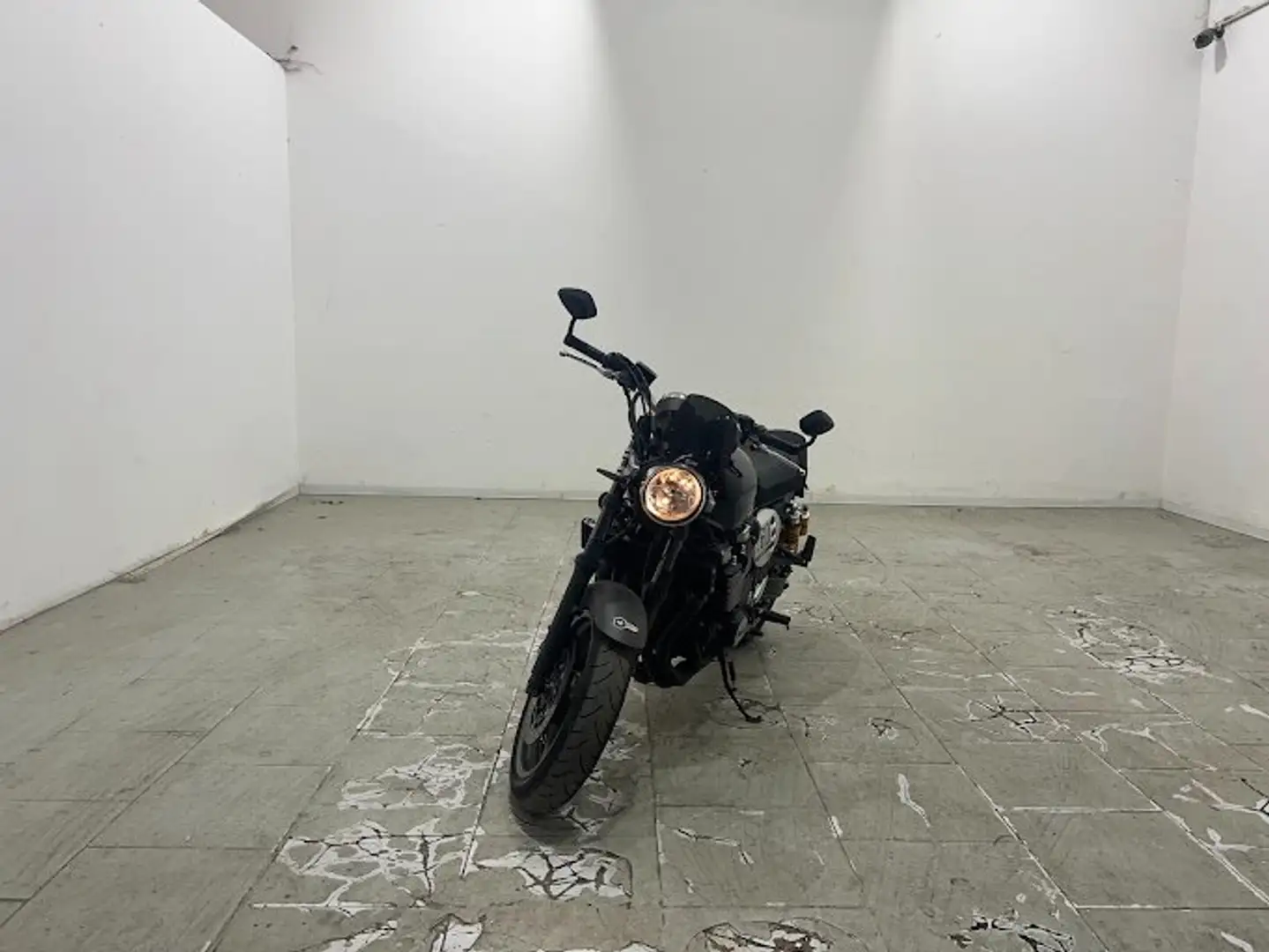 Yamaha XJR 1300 Black - 1