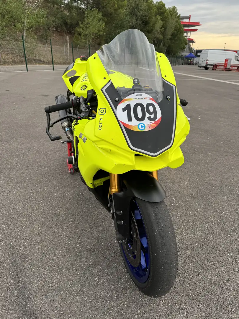 Yamaha YZF-R1 - 2