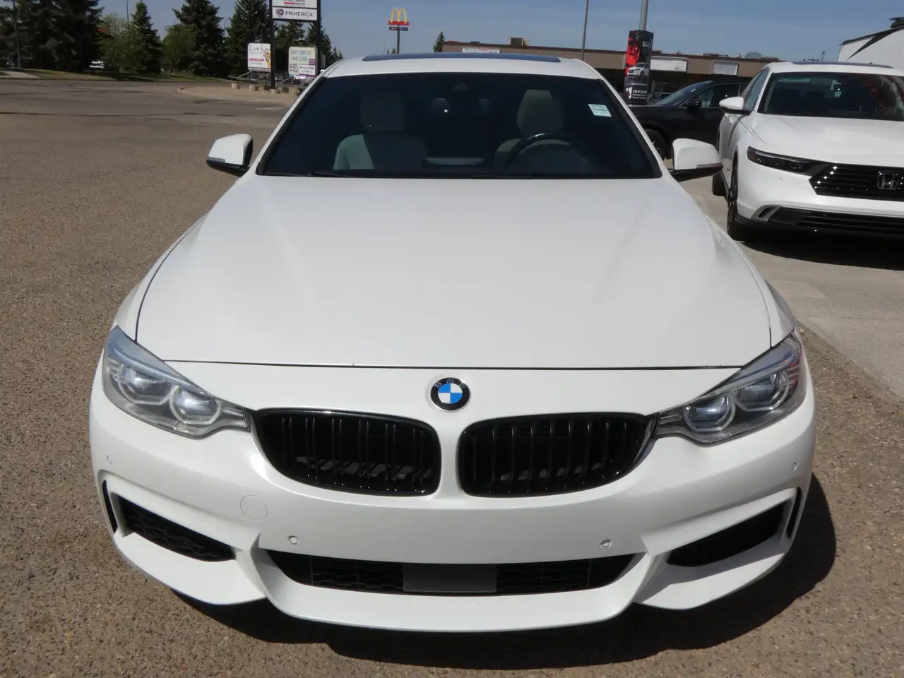 BMW 4 Series снимка BMW 4 Series