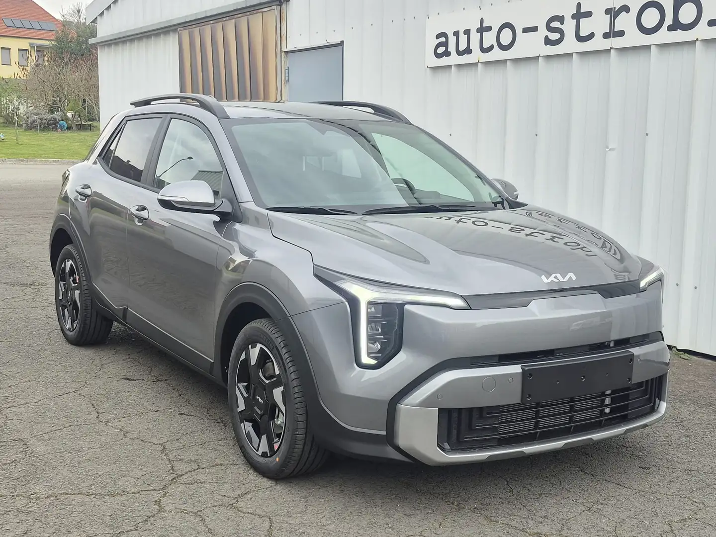 Kia Stonic 1,0 TGDI GPF ISG Silber 22.800 Leasingpreis Grau - 1
