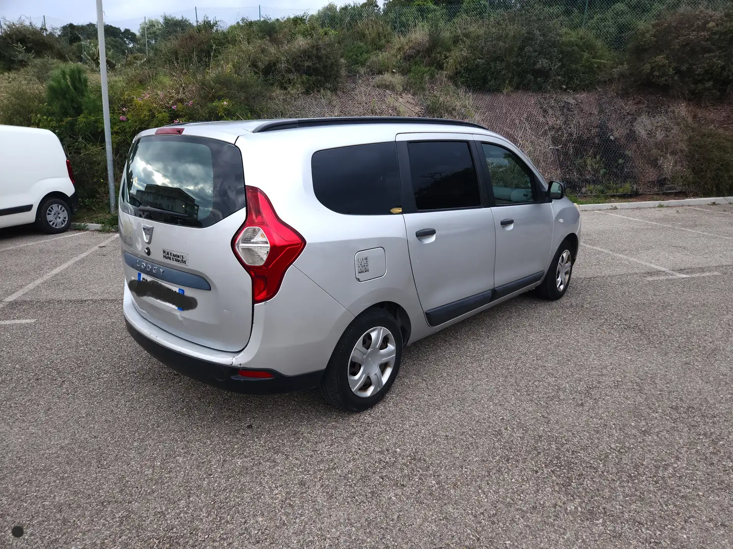 Dacia Lodgy Lodgy 1.5 dCI 90 FAP 5 places Lauréate Gris - 2