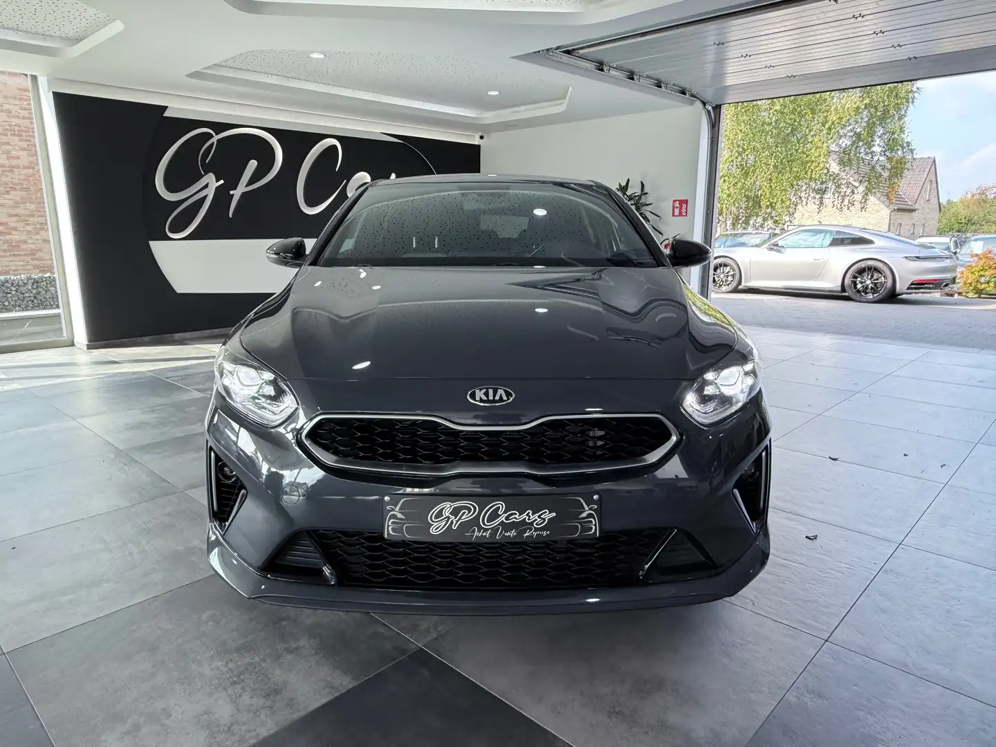 Kia ProCeed / pro_cee'd ProCeed 1.5 T-GDi GT-Line ISG Grau - 2