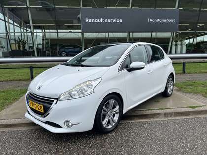 Peugeot 208 1.6 e-HDi Blue Lease / Cruise Comtrol / Pano dak /