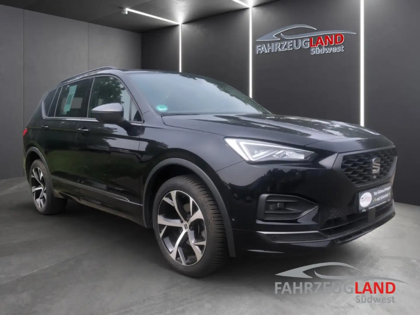 SEAT Tarraco FR 1.5 TSI ACT DSG Navi LED-Sch. 360* Klimatronic Schwarz - 2