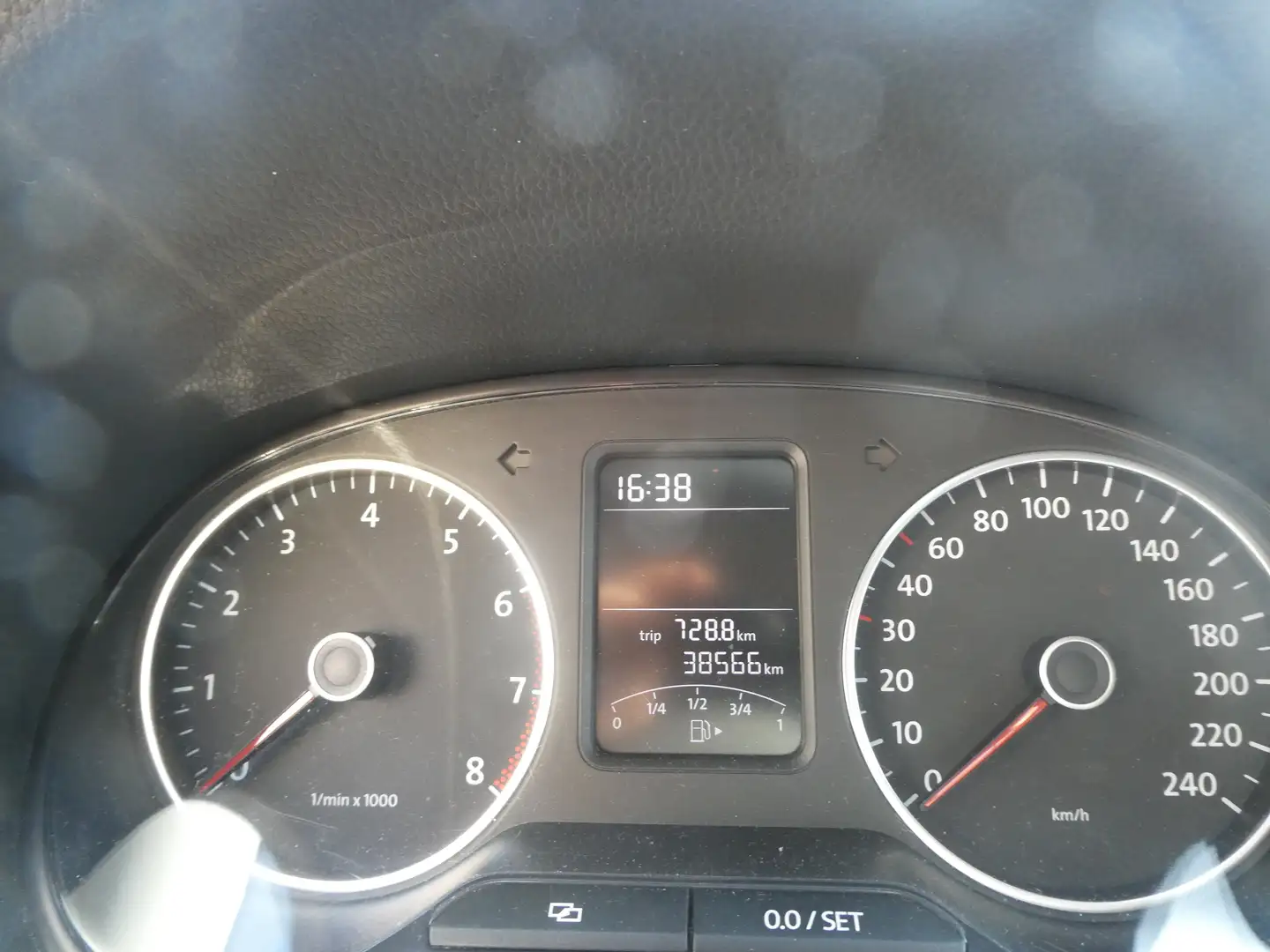 Volkswagen Polo Life**Automatic*Garantie*1.Hand*Original-KM* Gris - 2