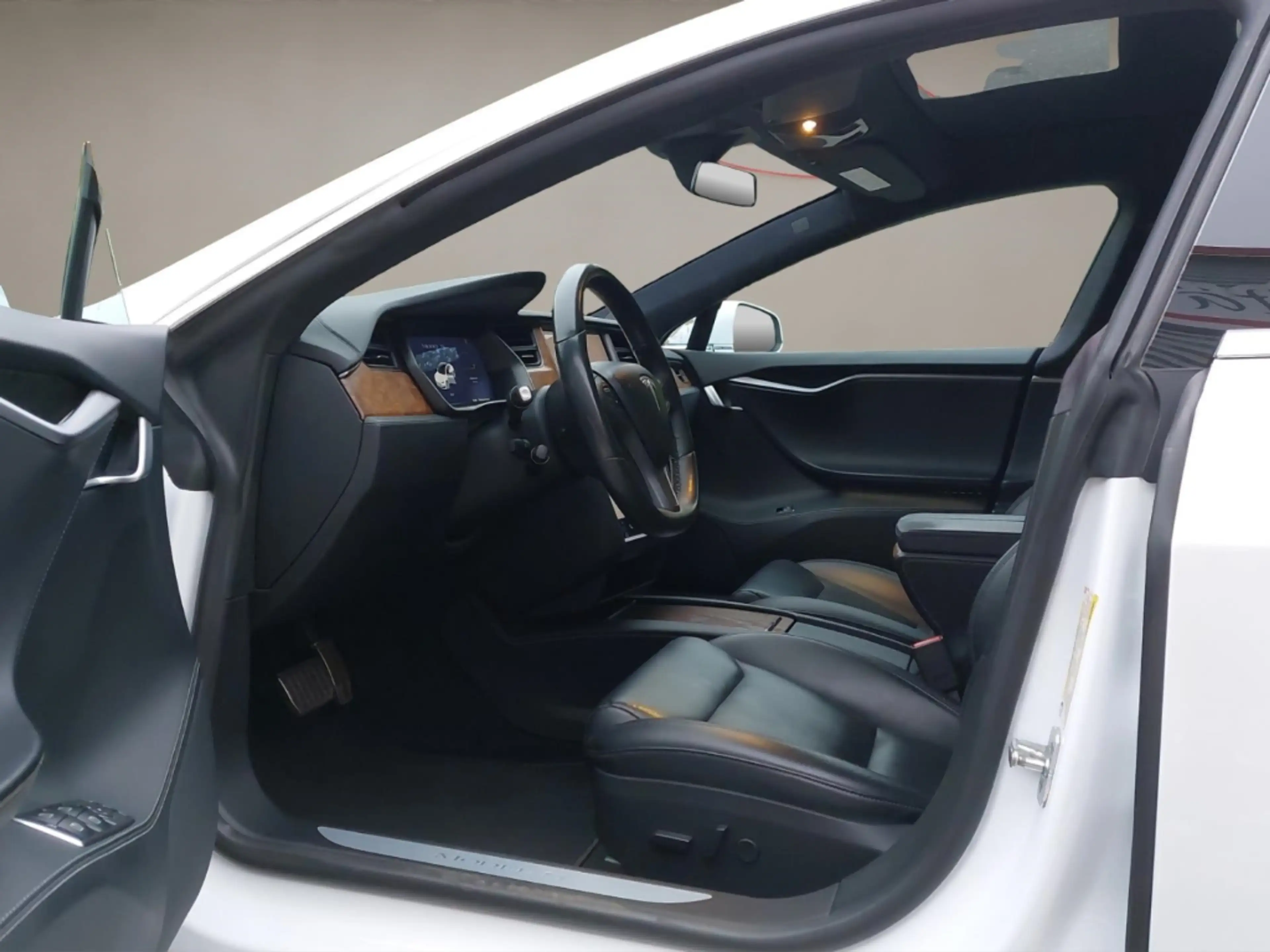 Tesla Model S Long Range Pano,AutoPil.3,Soundsys.,SHZ,RFK — photo 9
