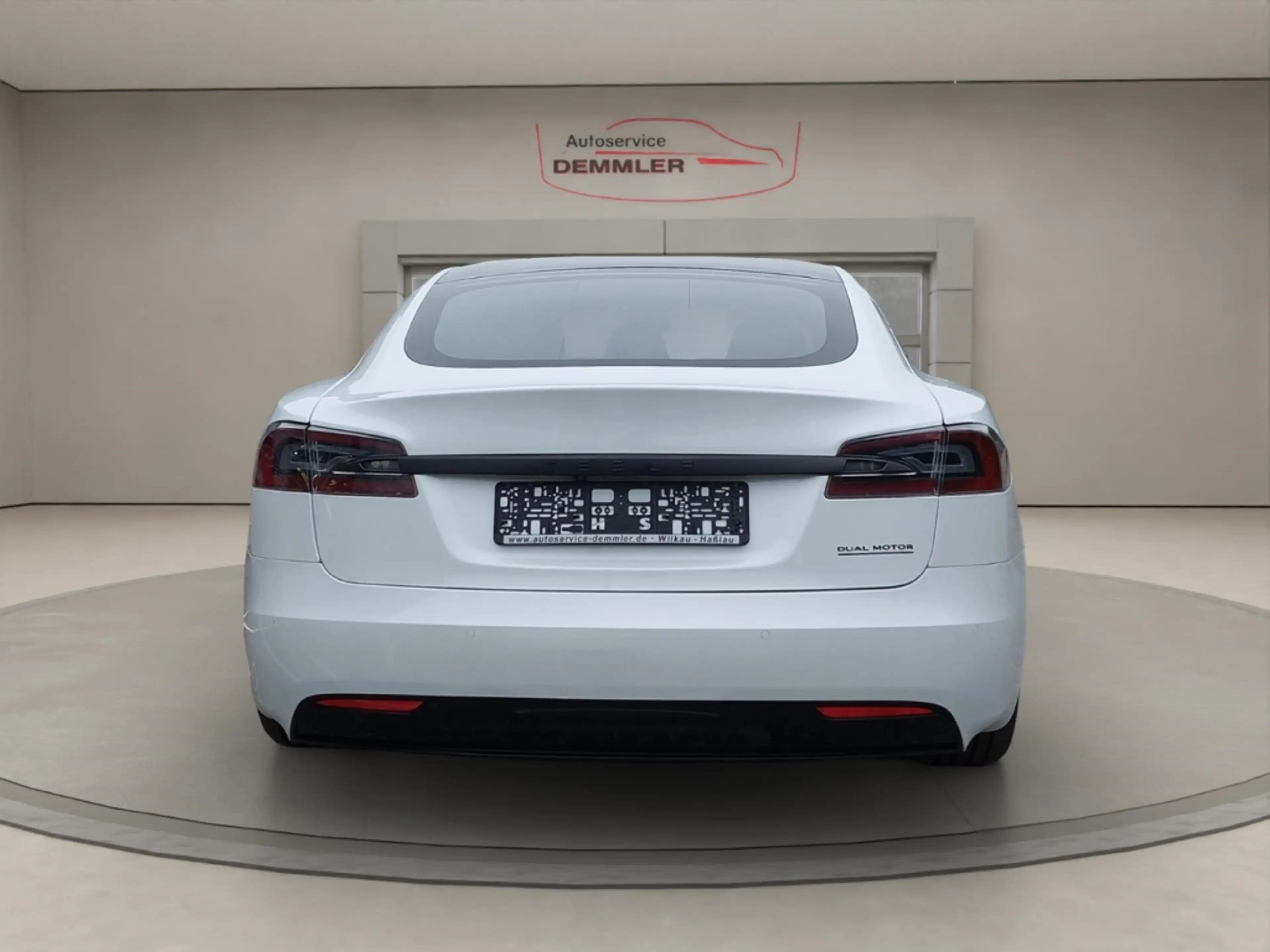 Tesla Model S Long Range Pano,AutoPil.3,Soundsys.,SHZ,RFK — photo 6