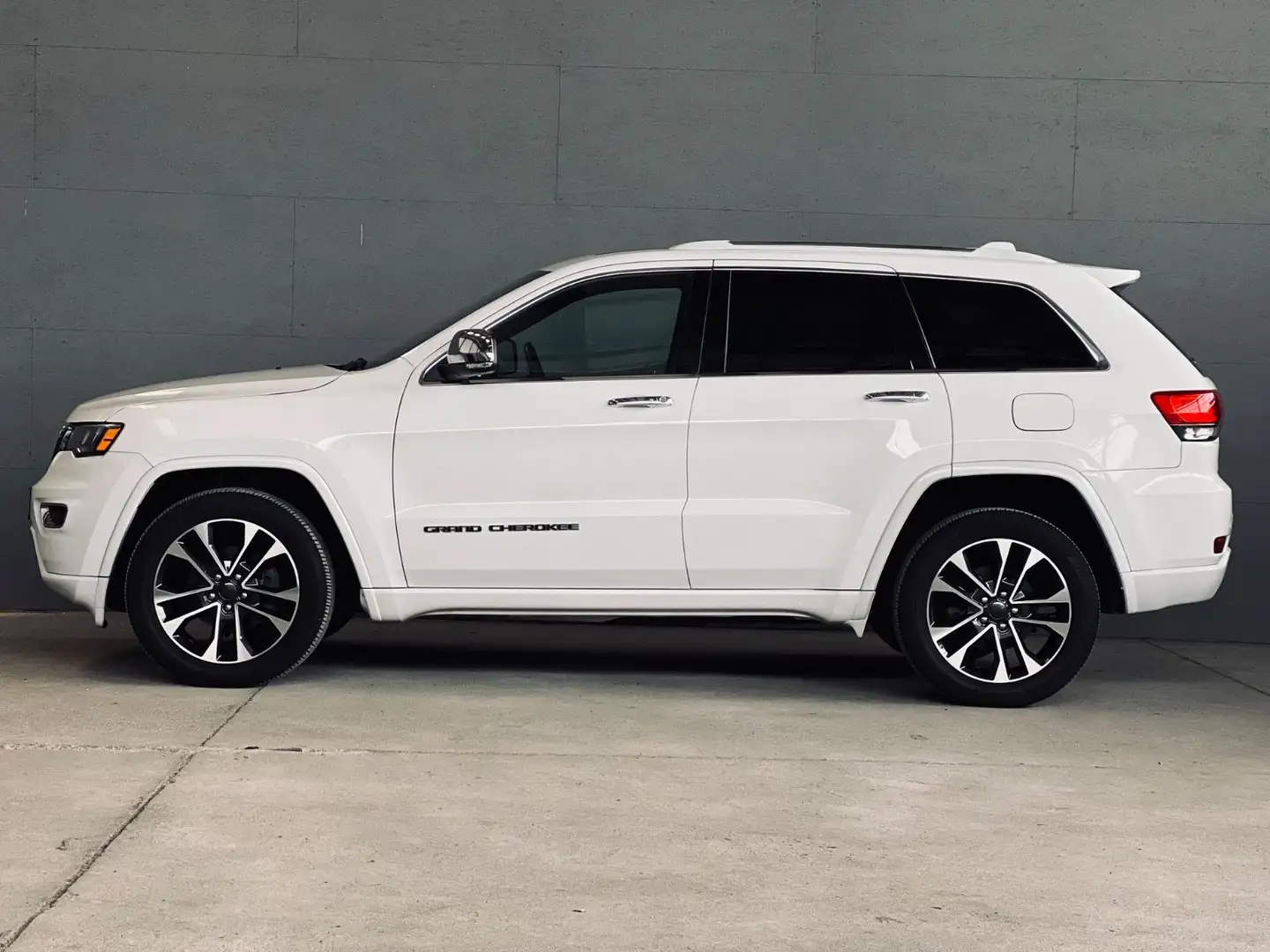 Jeep Grand Cherokee 3.6l V6 4x4  * Limited  * Alb - 2