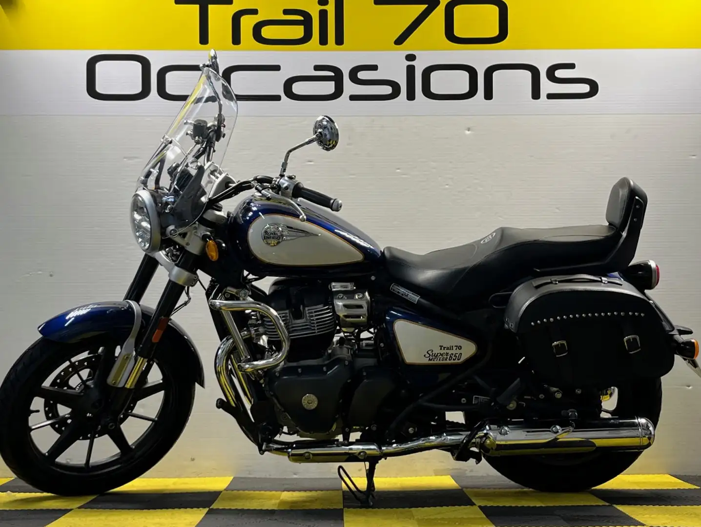 Royal Enfield Super Meteor 650 Bleu - 2