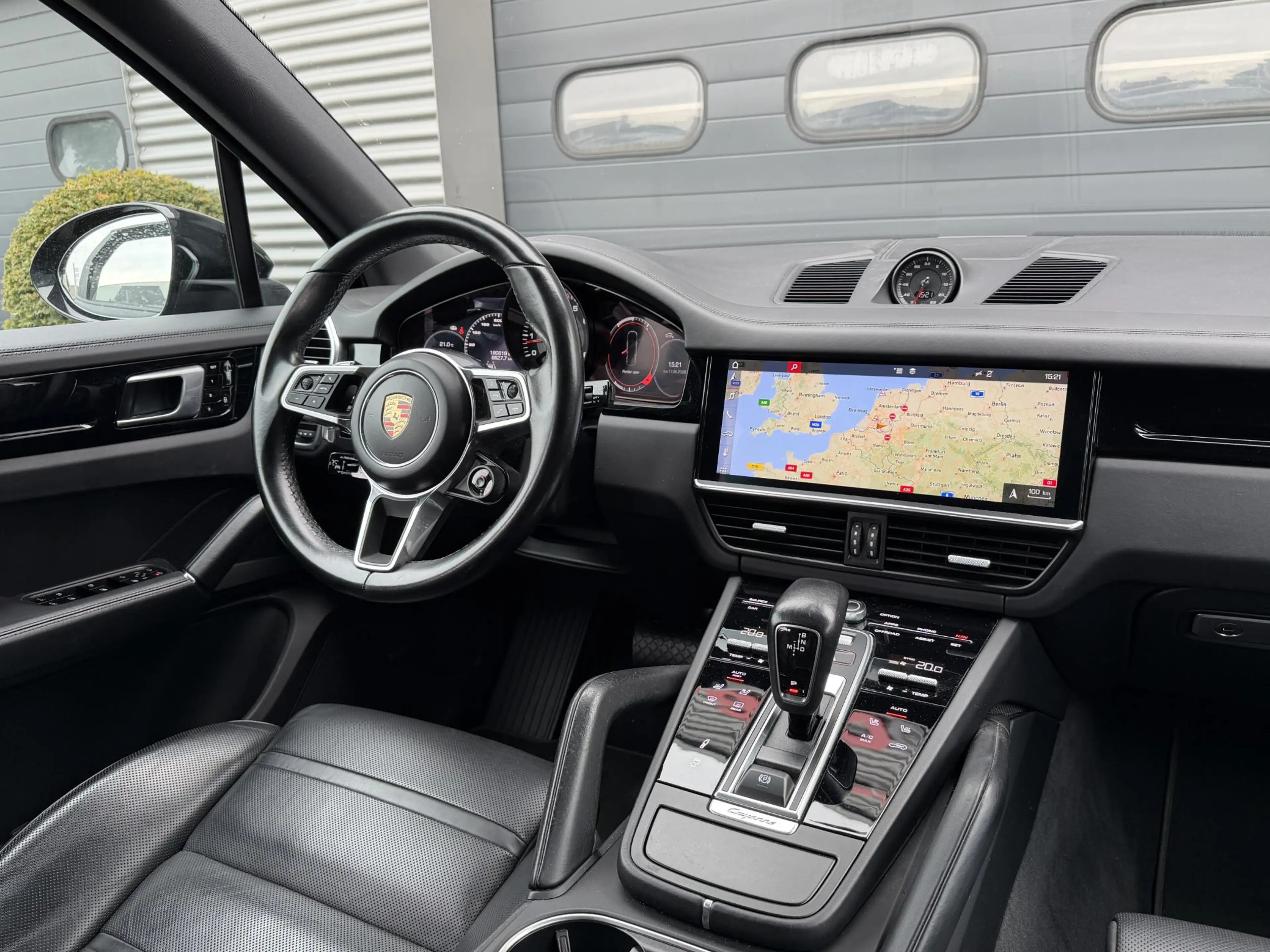 Porsche Cayenne 3.0 Sport Chrono | Panoramadak | 360* Camera | Bos — photo 3