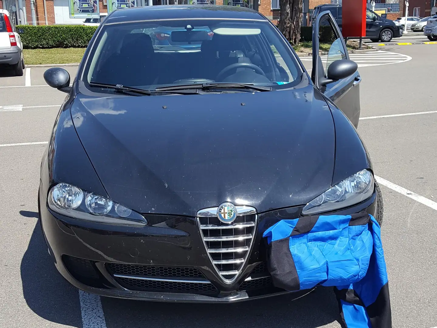 Alfa Romeo 147 147 1.6i TS Black Line Noir - 2