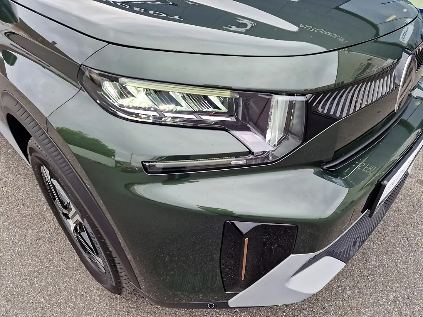 Citroen C3 Aircross Max Hybrid 145PS Automatik "August verfügbar" Verde - 2