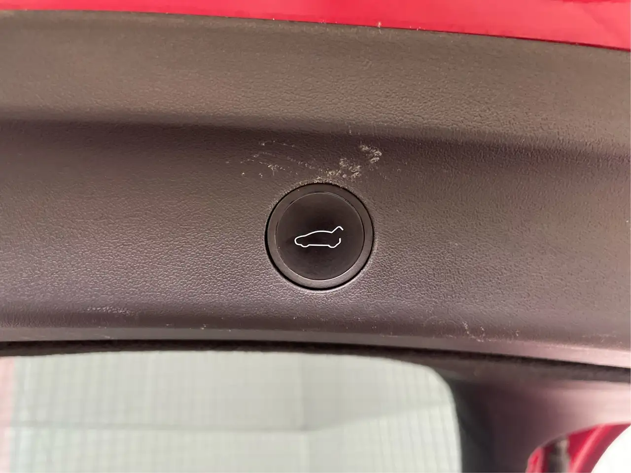Tesla Model Y photo Tesla Model Y