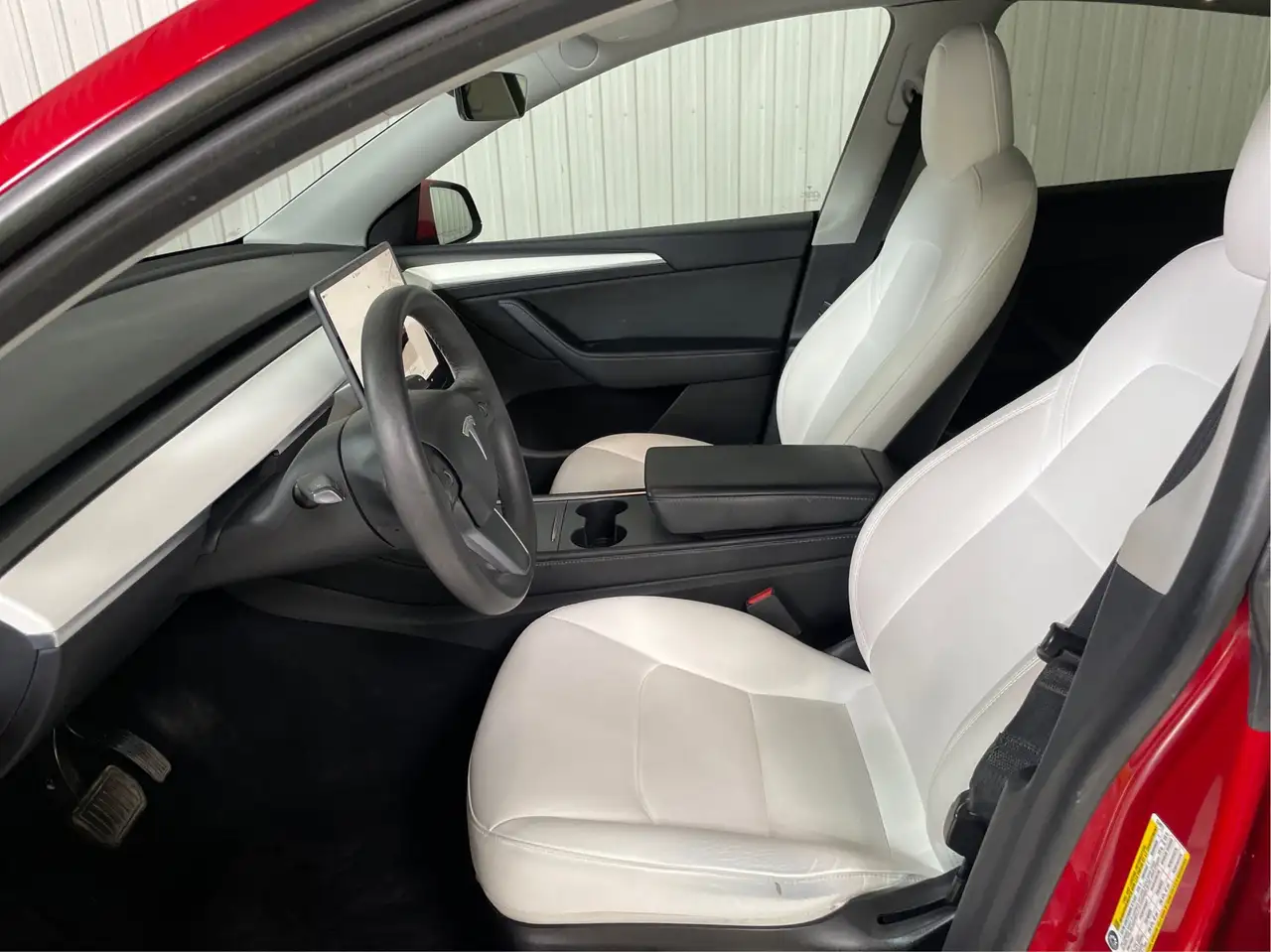 Tesla Model Y photo Tesla Model Y