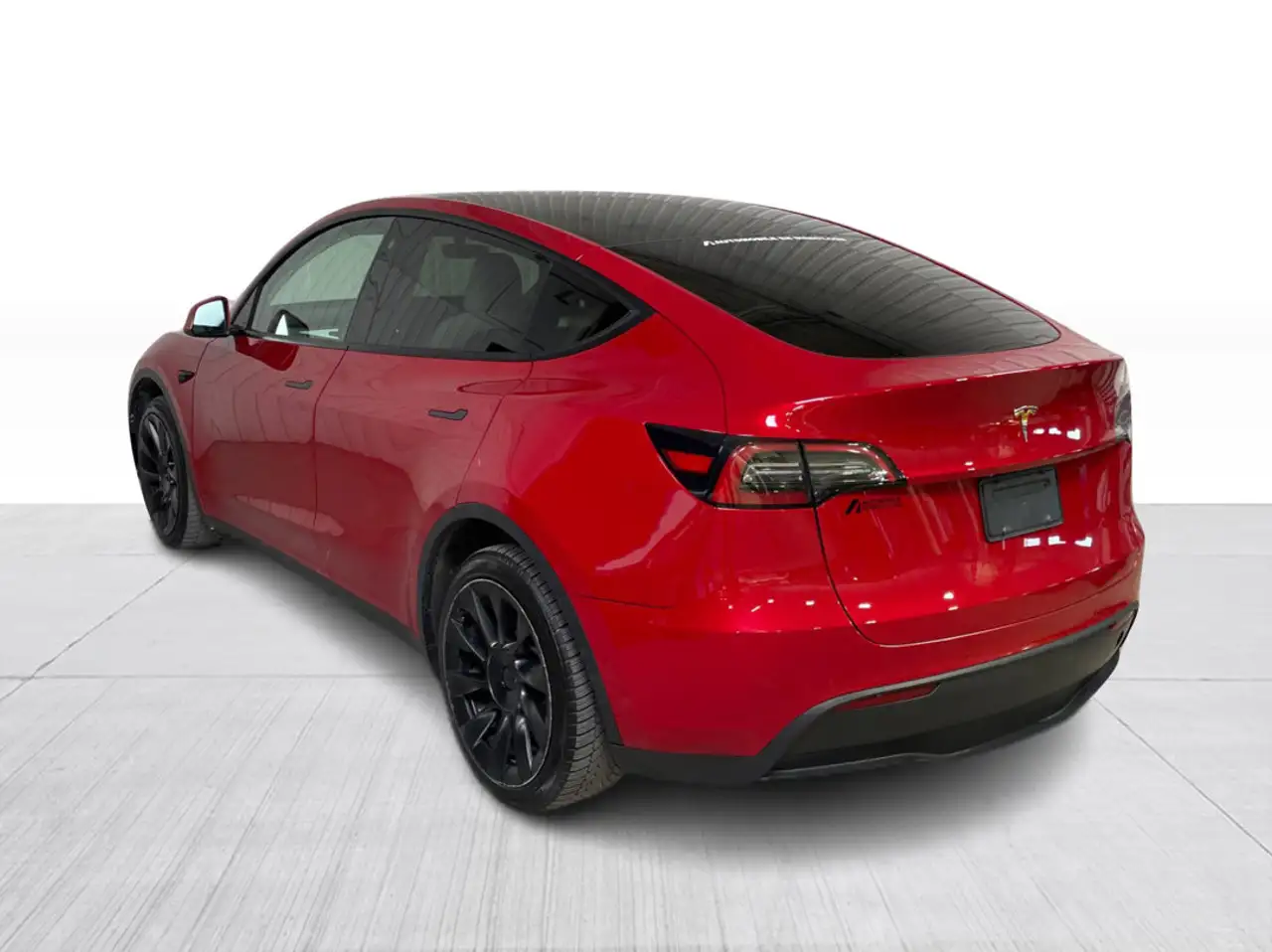 Tesla Model Y photo Tesla Model Y