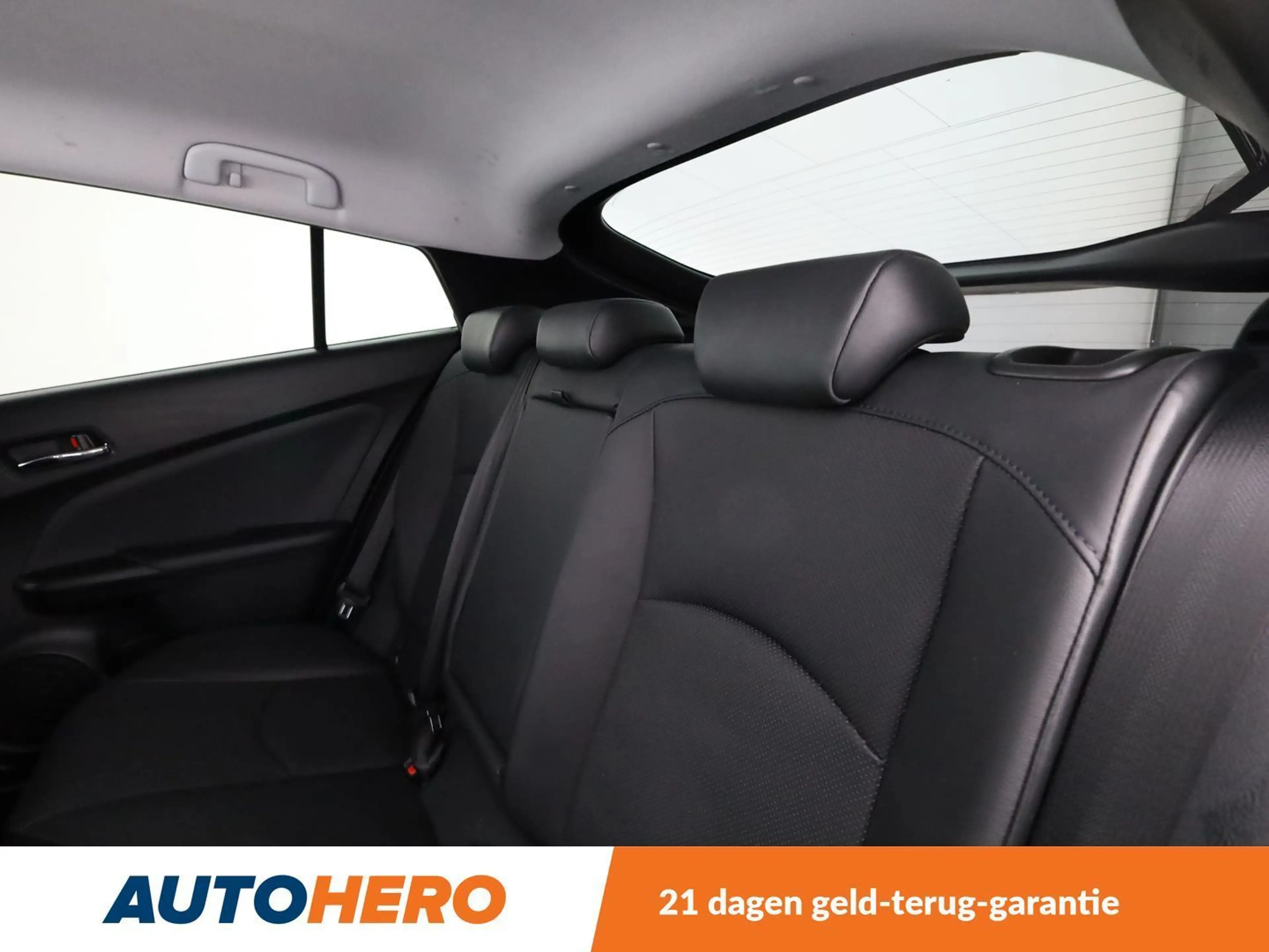 Toyota Prius 1.8 Executive — photo 14