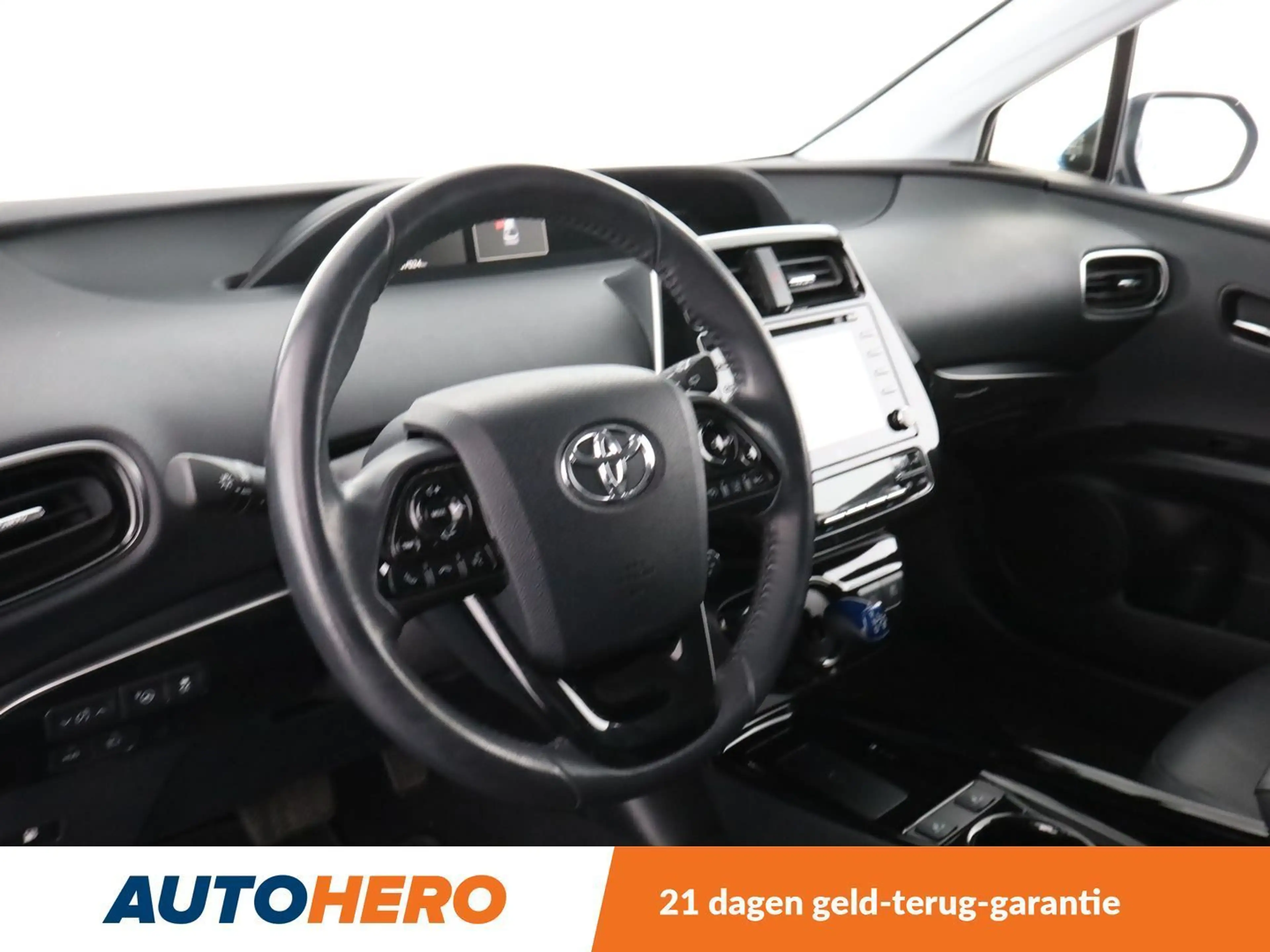 Toyota Prius 1.8 Executive — photo 11
