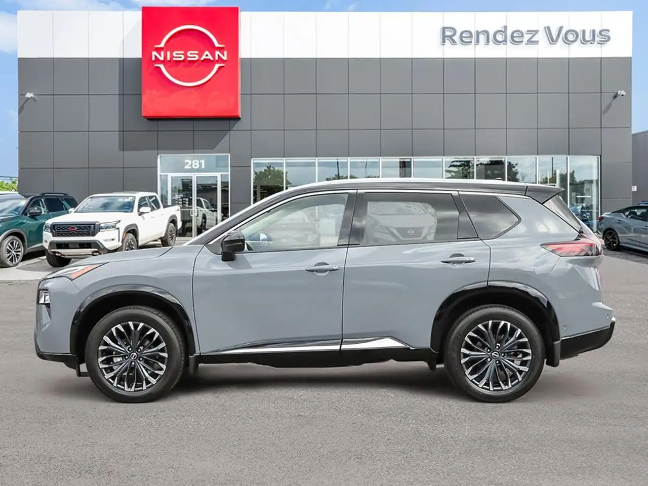 Nissan Rogue снимка Nissan Rogue