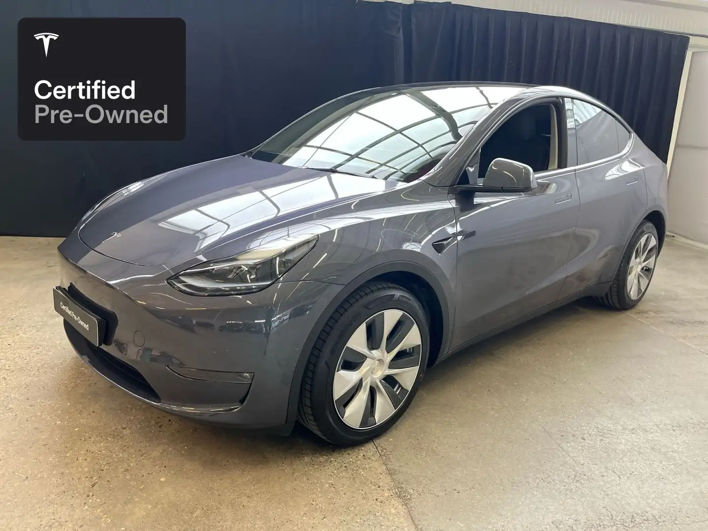 Tesla Model Y Long Range AWD "Certified Pre-Owned" Argent - 1