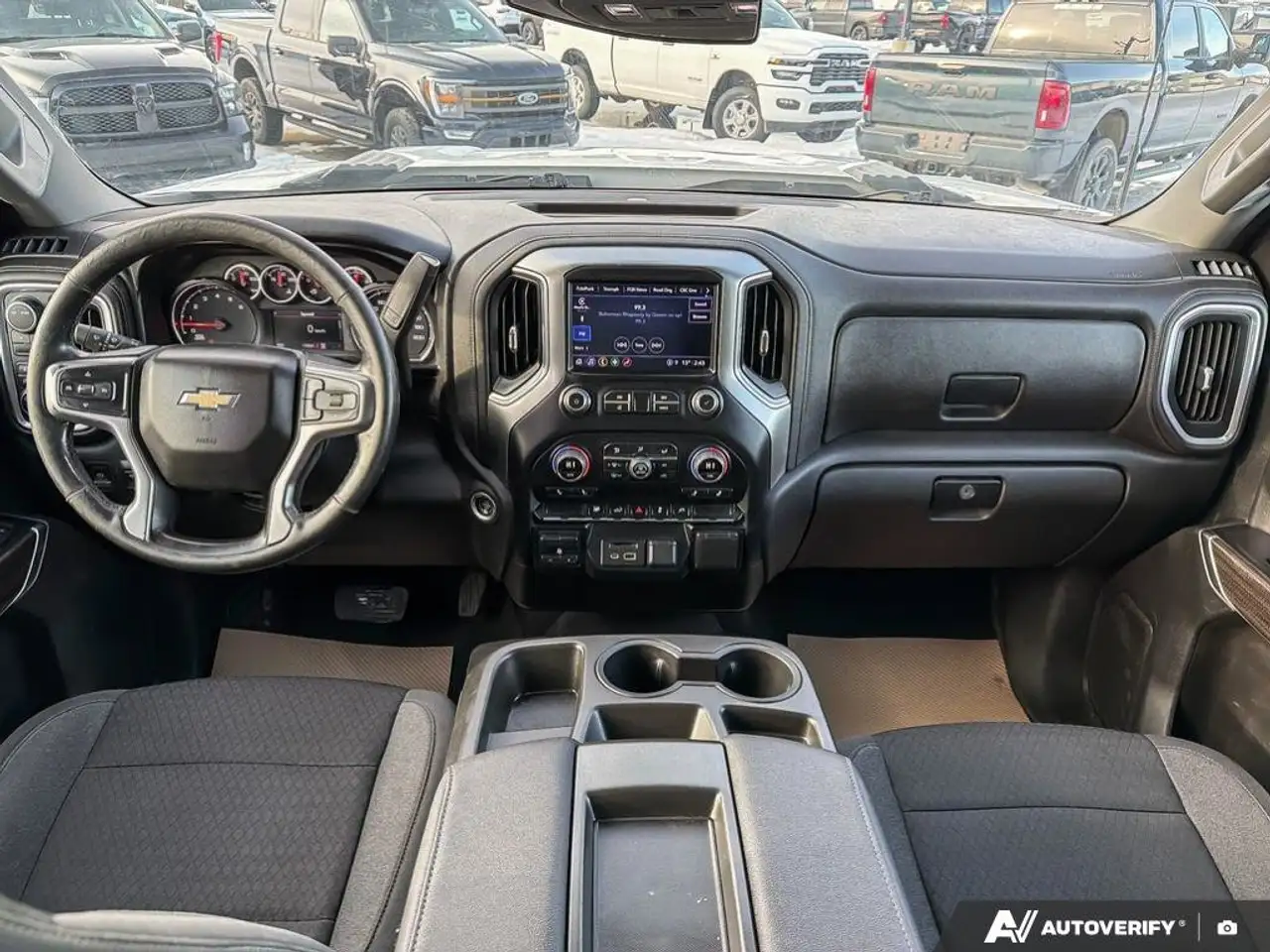 Chevrolet Silverado 3500 снимка Chevrolet Silverado 3500