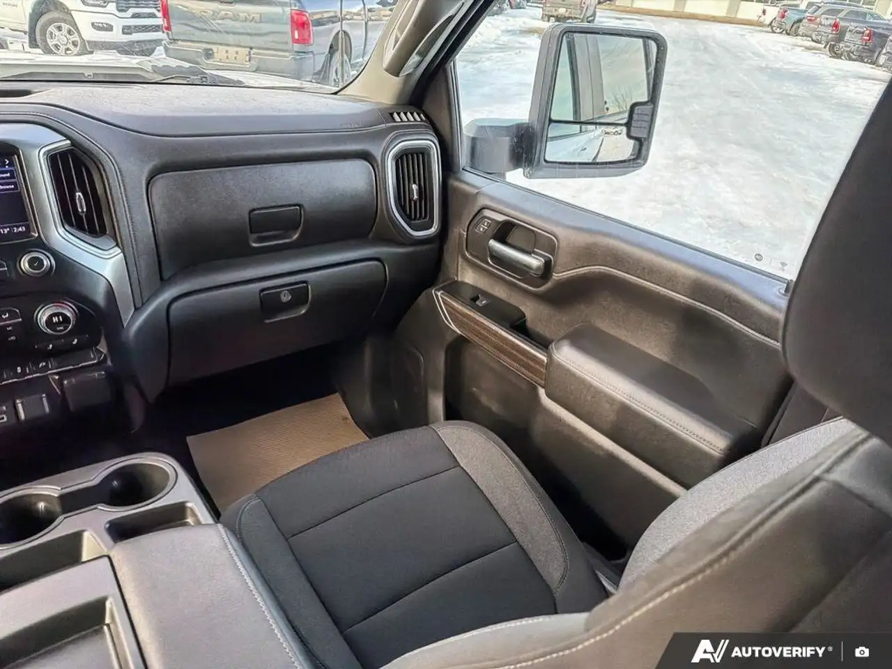 Chevrolet Silverado 3500 снимка Chevrolet Silverado 3500