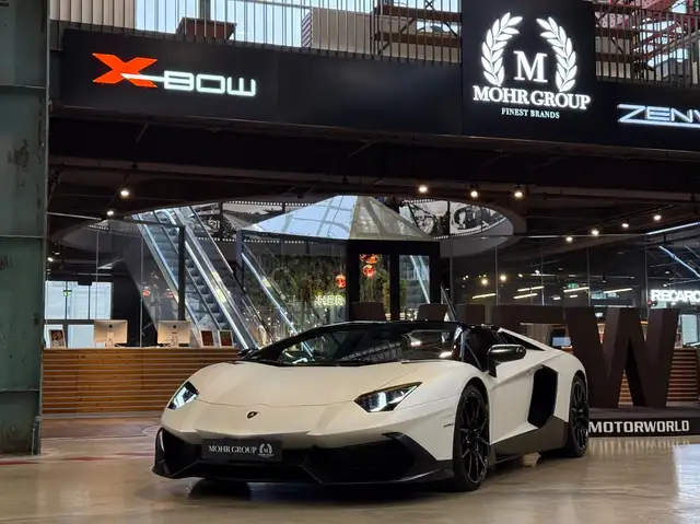 Lamborghini Aventador LP 720-4 Roadster 50° Anniversario