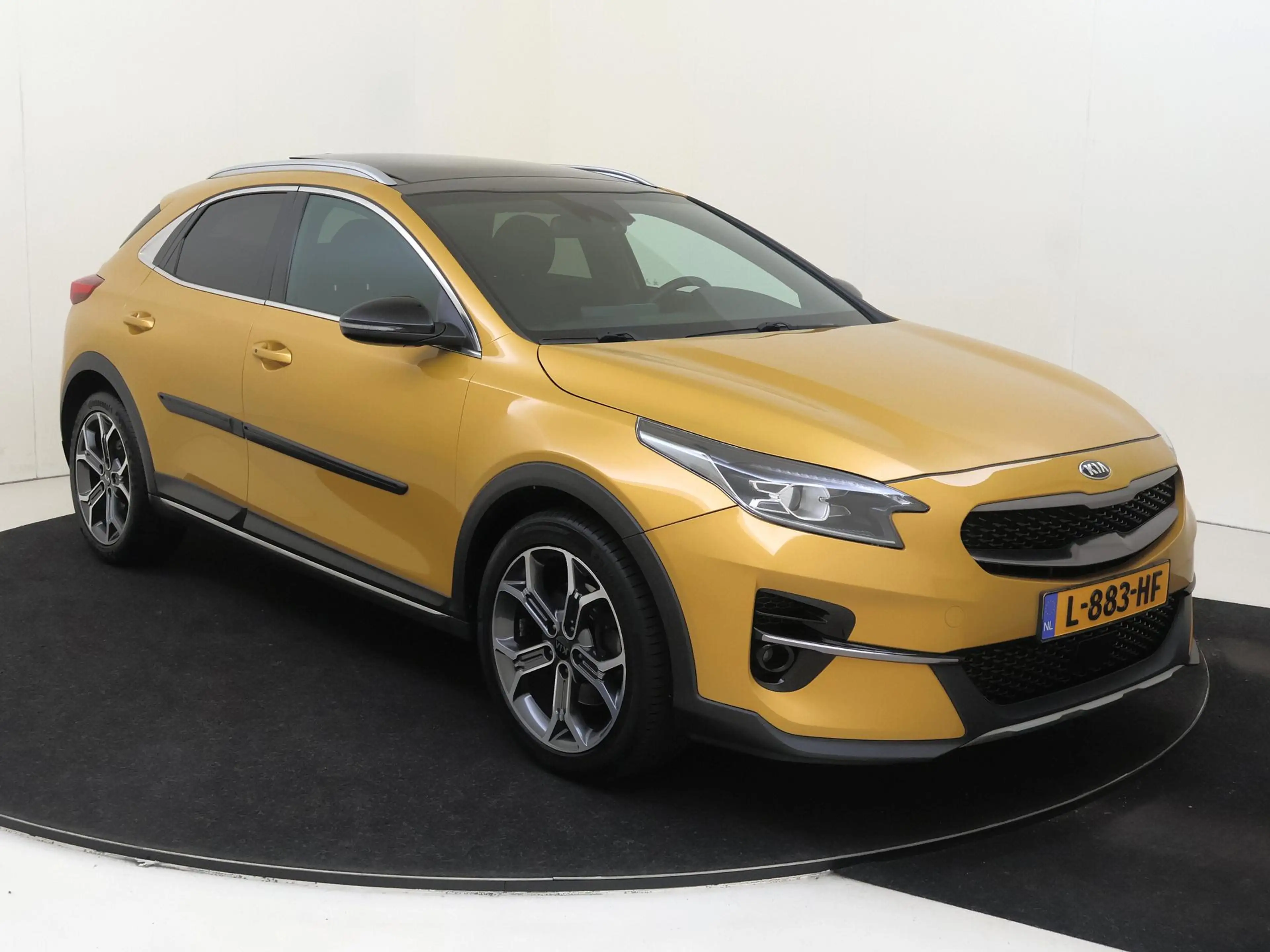 Kia XCeed 1.5 T-GDI 160pk DynamicPlusLine | Panoramadak | St — photo 3