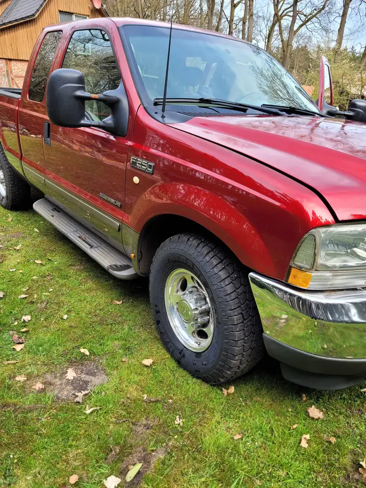 Ford F 250 Lariat, foto 2