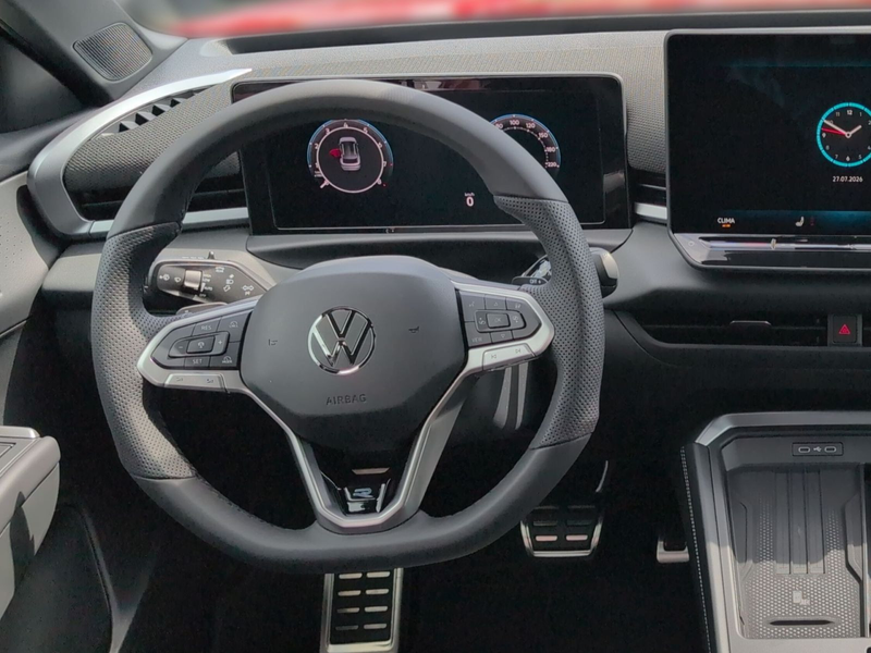 Volkswagen T-Roc R-Line 1.5 l eTSI OPF 110 kW (150 PS) 7-Ga — photo 13