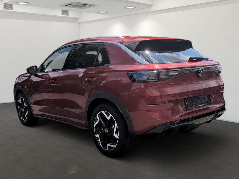 Volkswagen T-Roc R-Line 1.5 l eTSI OPF 110 kW (150 PS) 7-Ga — photo 6