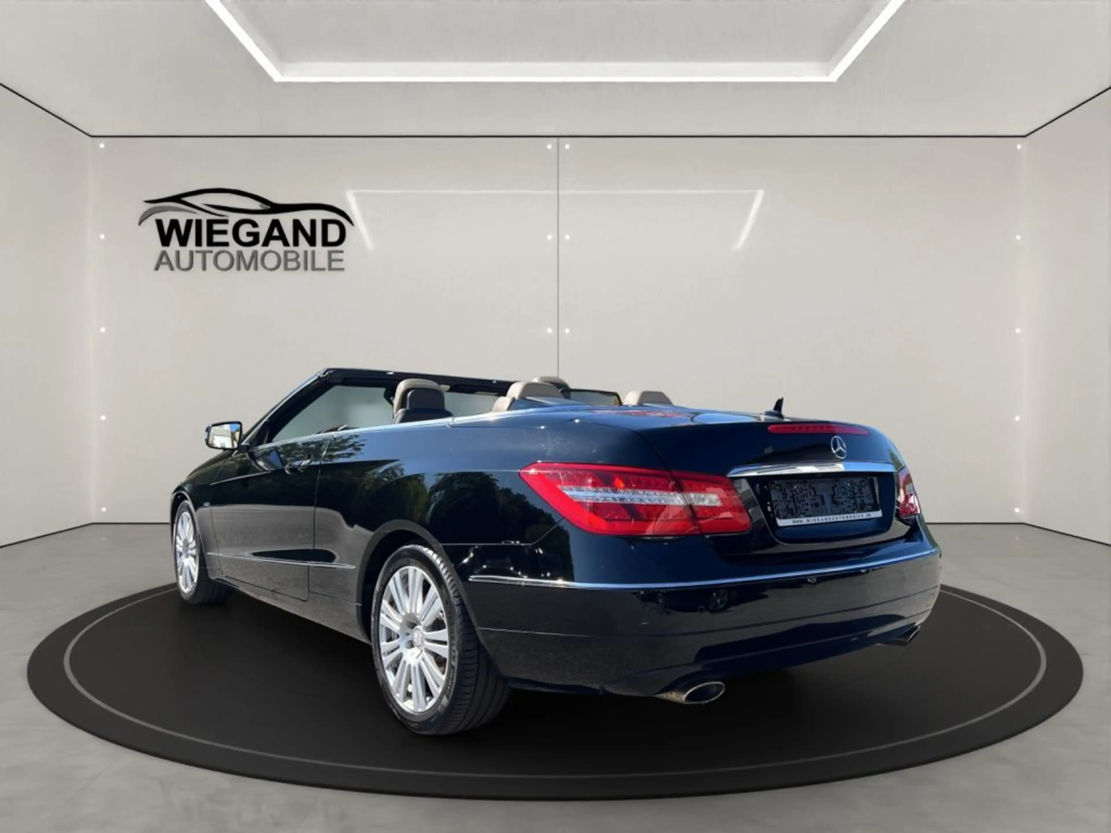 Mercedes-Benz E 350 CDI DPF Cabrio 7G-TRONIC Avantgarde+EXPORT — photo 3