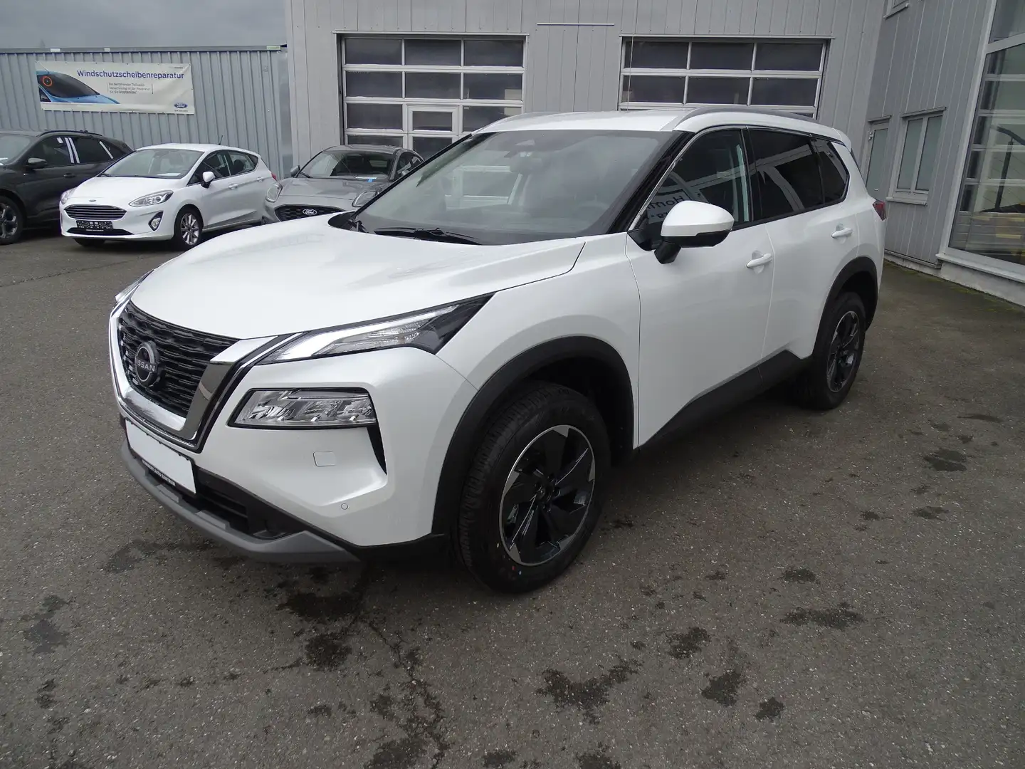 Nissan X-Trail 1.5 VC-T MHEV N-Connecta 360 HUD KAM LM Weiß - 2