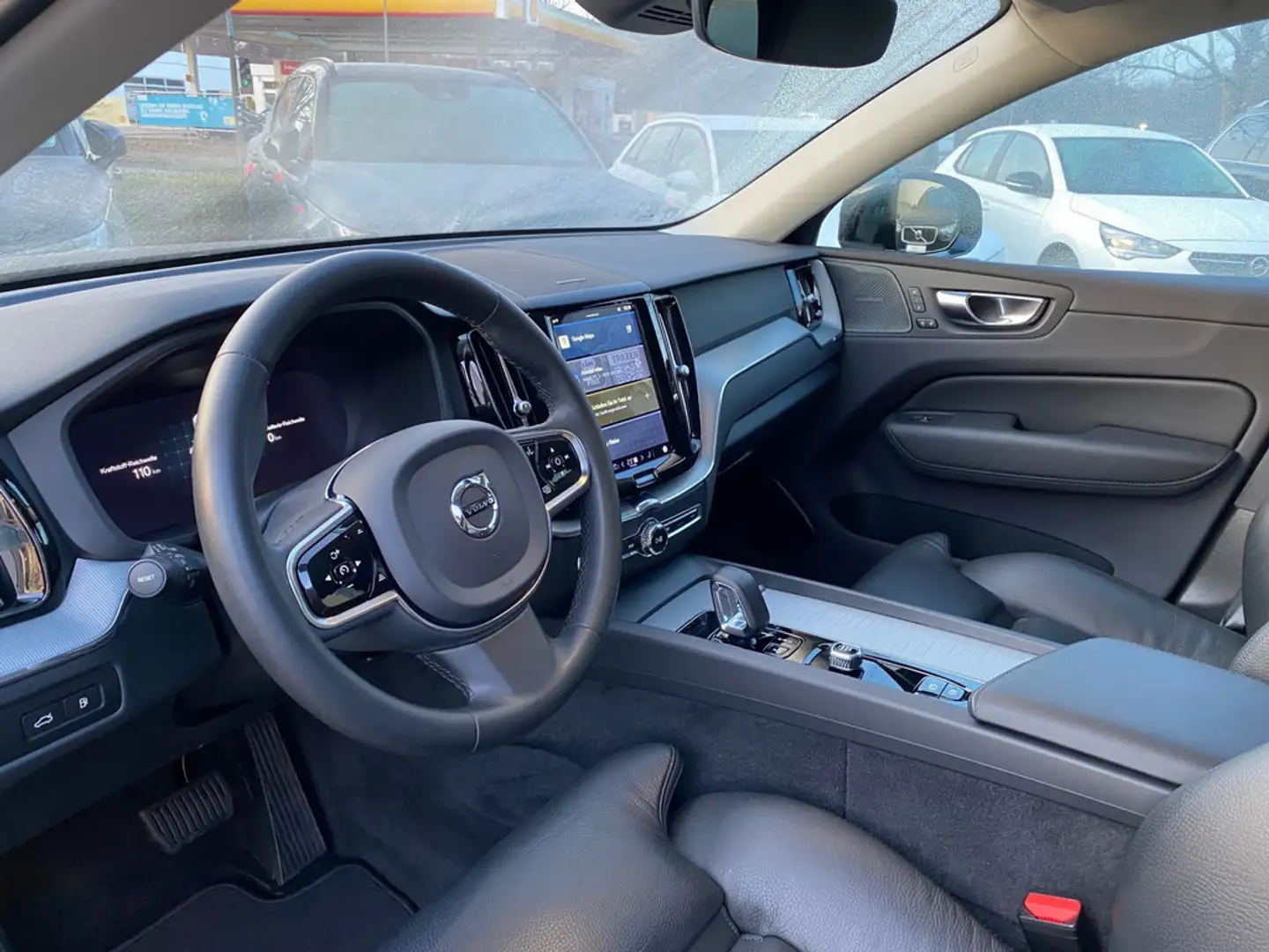 Volvo XC60 T6 AWD Plus Bright Schwarz - 2