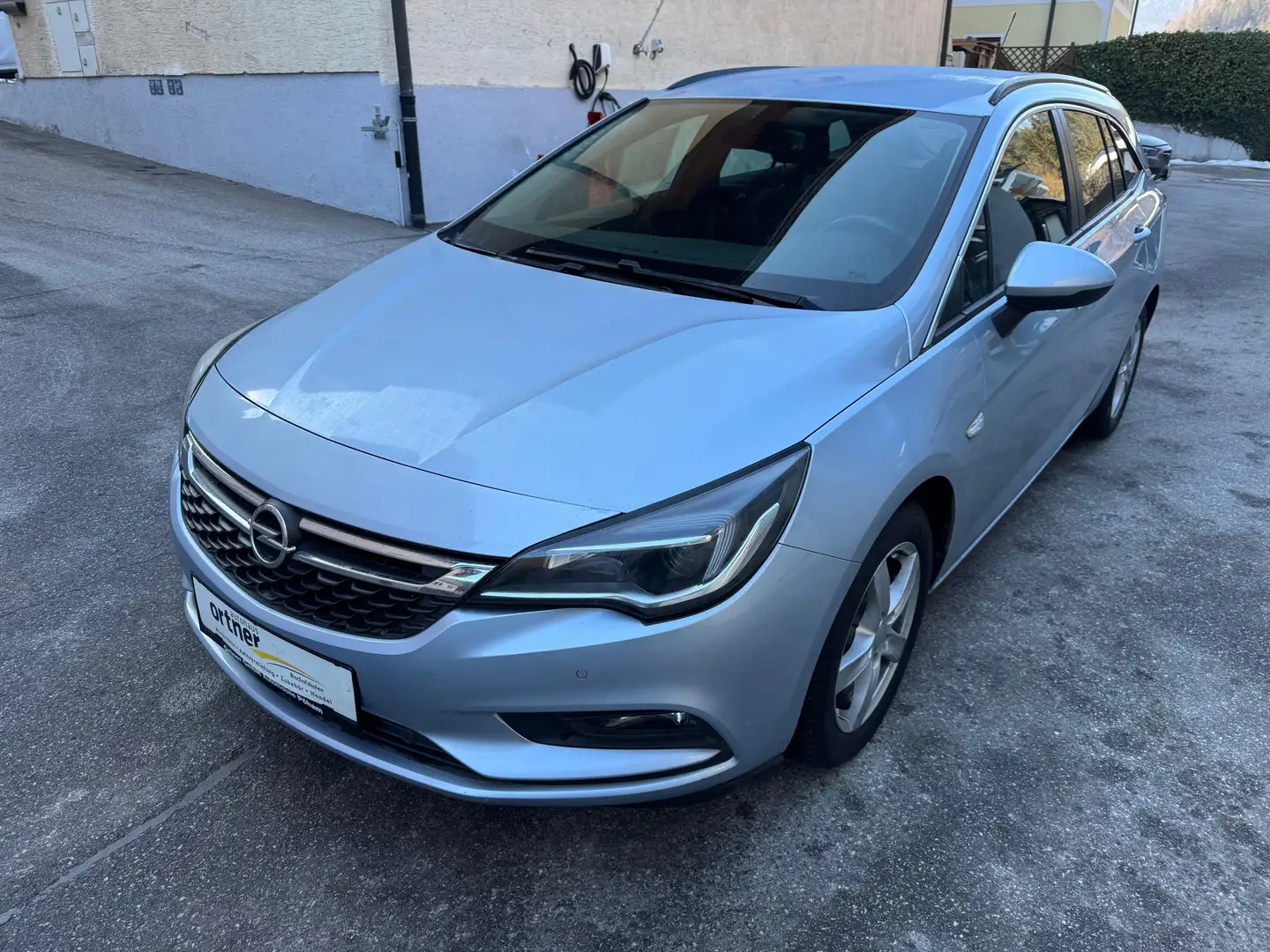 Opel Astra Business Start/Stop Blau - 1