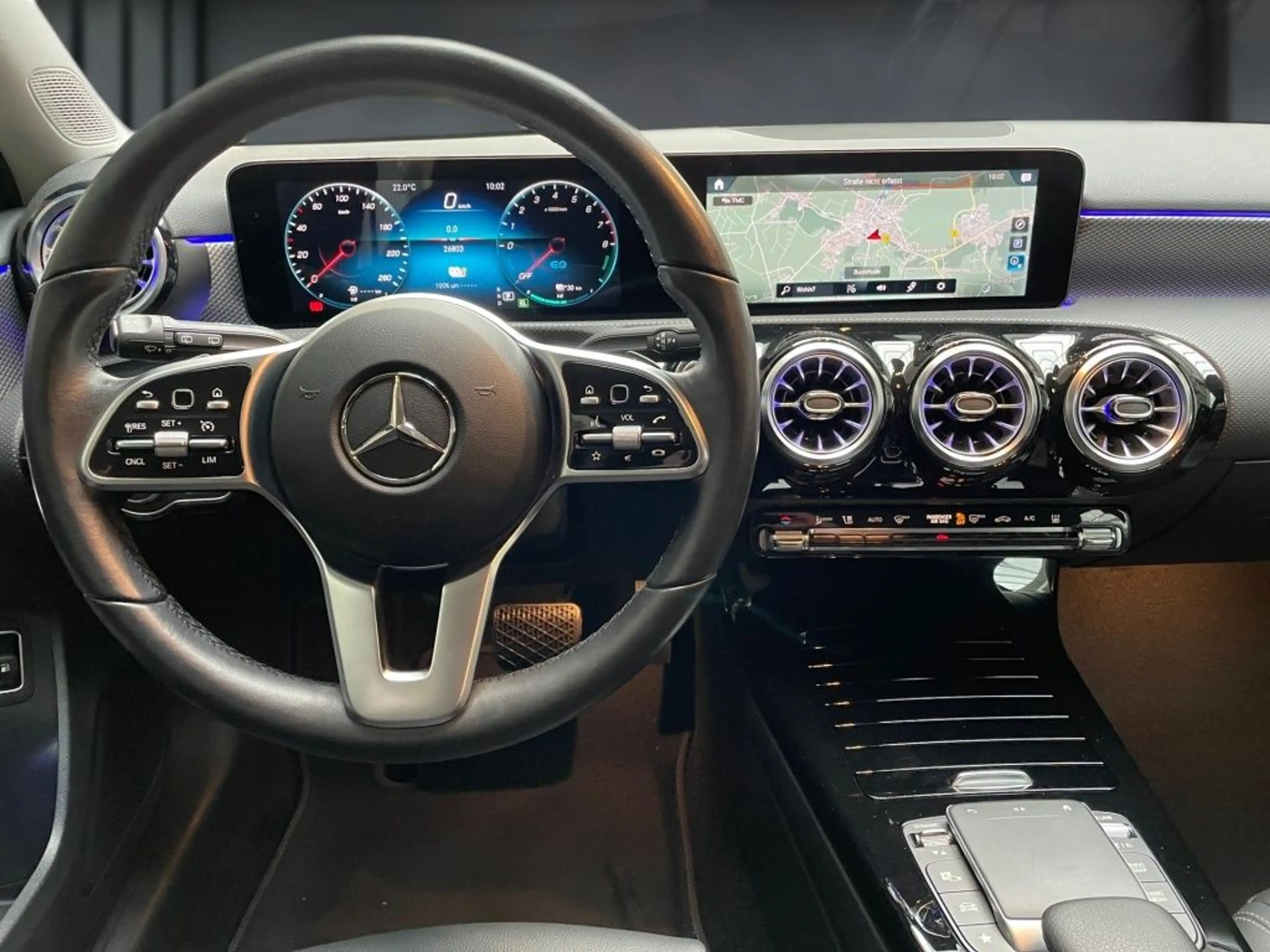 Mercedes-Benz A 250 e Carbon+MBUX+Progressive+Ambiente+CarPlay — photo 15