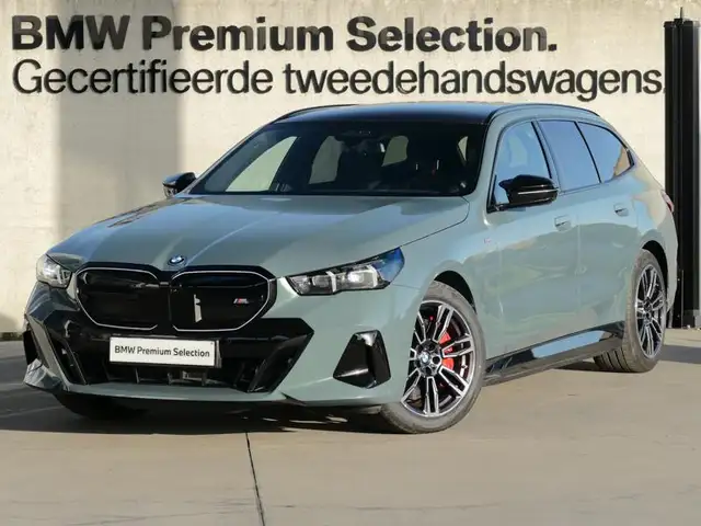 BMW i5 M60 Touring PRO | TOWB | PANO | DRIVE PRO