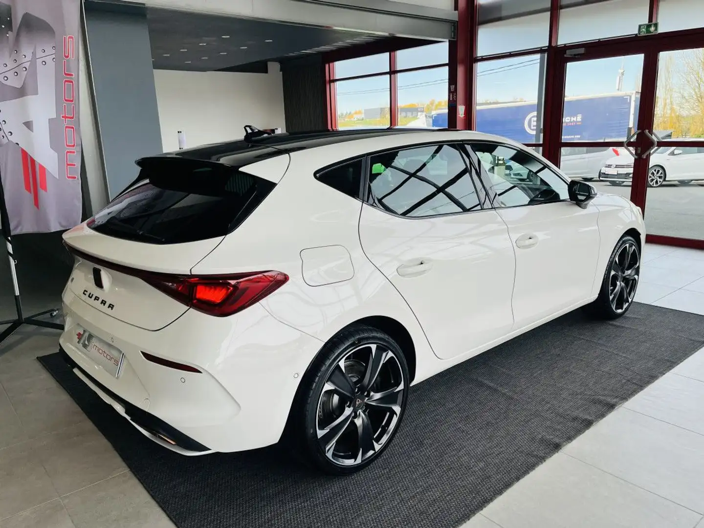 CUPRA Leon 1,4 E-HYBRID 245 DSG6 GPS CAMERA KEYLESS FULL LED VIRTUAL COCKPIT PARK PILOT DRIVE PROFILE REGU Blanc - 2