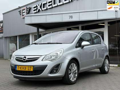 Opel Corsa 1.4-16V Cosmo - 5 Deurs - Navi