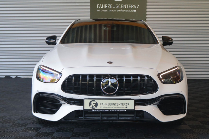 Mercedes-Benz E 450 4MATIC/E63 AMG UMBAU/BURMESTER/360°/PANO — photo 4