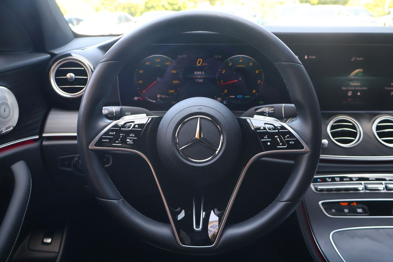 Mercedes-Benz E 450 4MATIC/E63 AMG UMBAU/BURMESTER/360°/PANO — photo 14