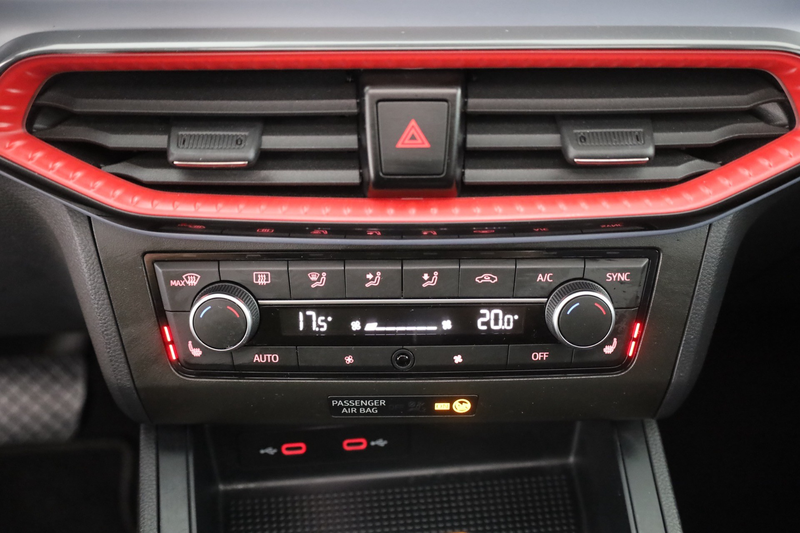 SEAT Ibiza 1.0 TSI DSG FR LED Navi Panorama ACC DAB — photo 12